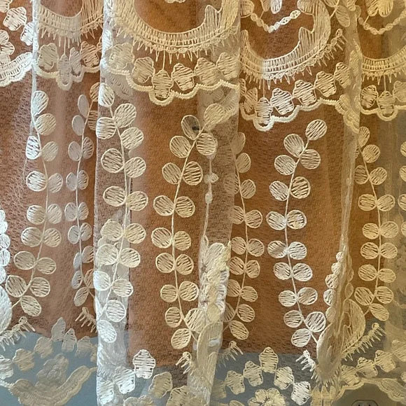 Boohoo White Lace Long Sleeve Dress - Picture 9 of 9